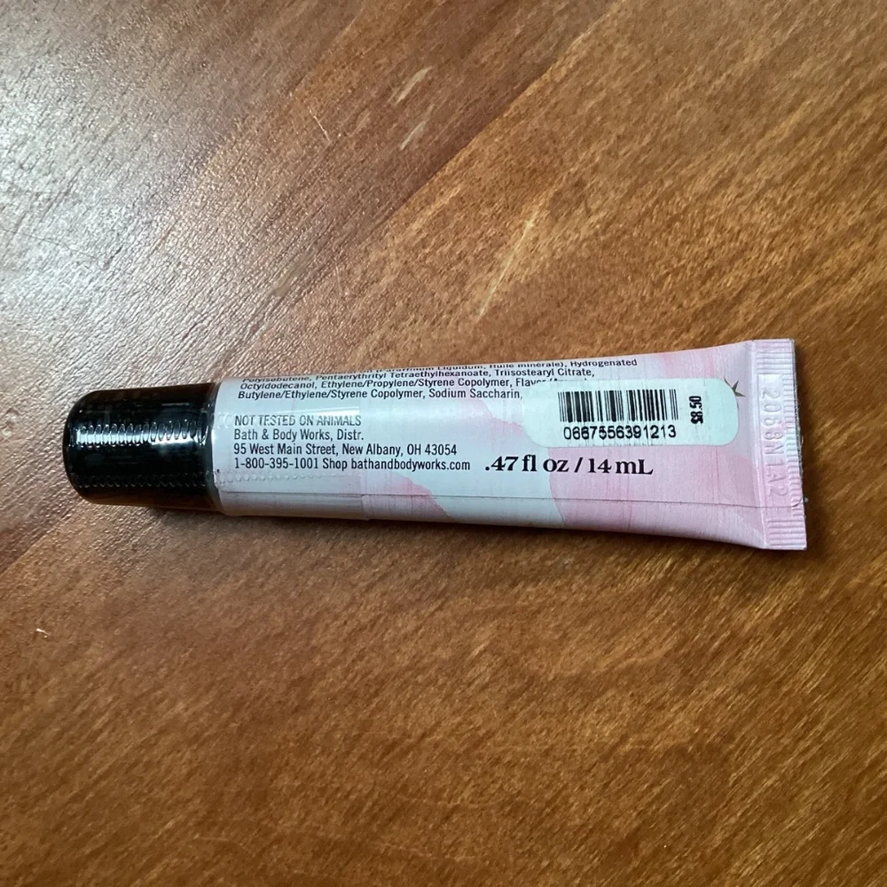 Bath & Body Works Berry Bellini lip Gloss .47 fl oz/14 ml  New/Sealed